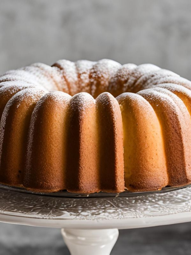 Timeless Bundt Cakes: Traditional Flavors and Fresh Twists