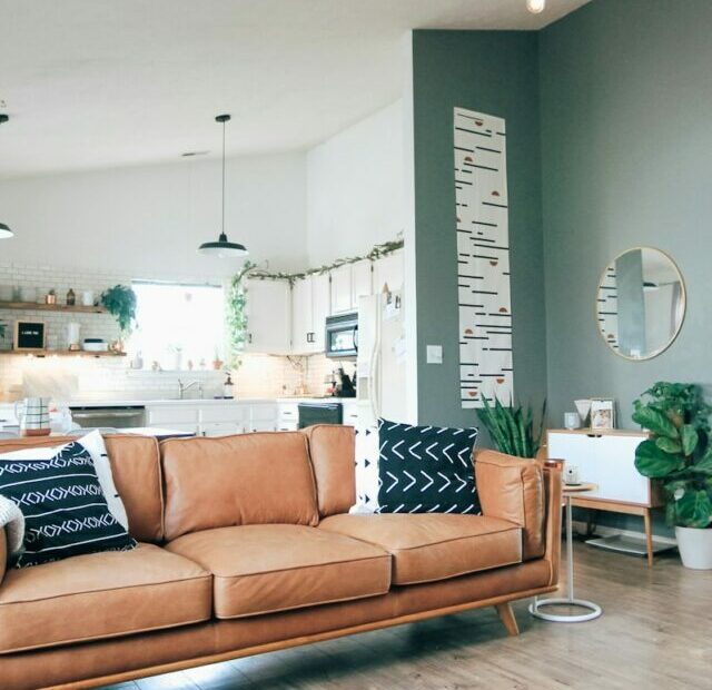 These Are the 10 Best Living Room Paint Colors for Your Home